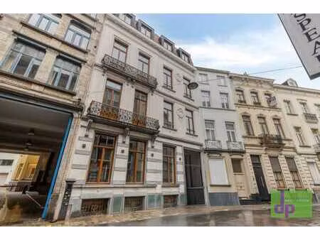 quartier stassart/ toison d'or : bureaux/ galerie 240 m²