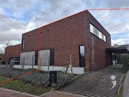 ééngezinswoning in een rustige wijk