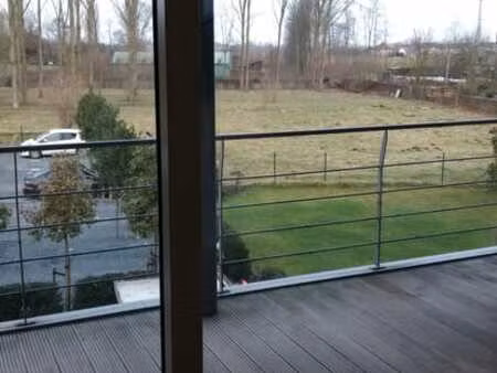 app 2 chambres grand terrasse parking extérieur