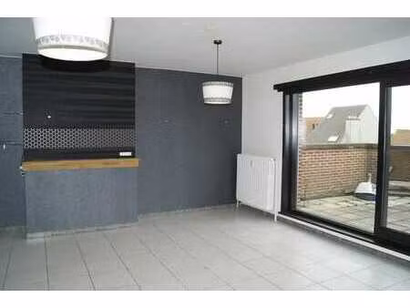 ruim appartement met 2 slaapkamers en uitzonderlijk groot...