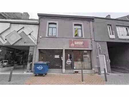 commerce + appartement + petit entrepot