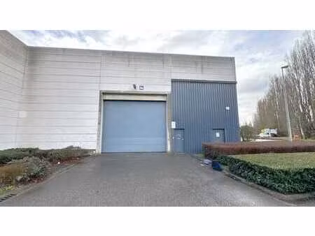 entrepôt avec bureau à louer à kontich