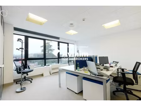 bezons (95) a louer 262 m² de bureaux modernes