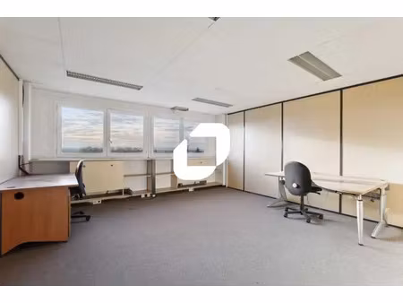 bureaux avec espace de stockage