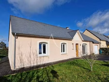 vente maison à montsûrs-saint-céneré (53150) : à vendre / 118m² montsûrs-saint-céneré