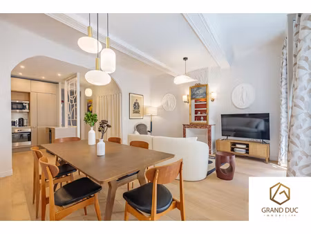 duplex 3 pièces 90 m2 la major 13002 2 500 eur cc