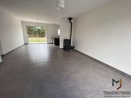 location maison à sainte-pazanne (44680) : à louer / 83m² sainte-pazanne