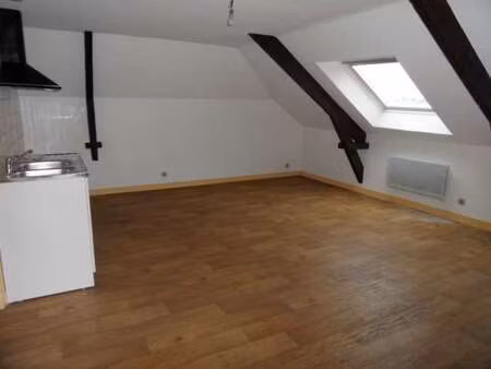 location appartement 3 pièces à auray (56400) : à louer 3 pièces / 45m² auray