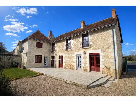 dans un hameau  bien situé  venez poser vos valises dans cette