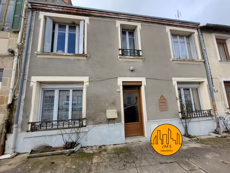 vente maison 5 pièces 110 m² à le montet (03240)  73 000 €