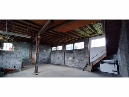 vente maison 6 pièces 165 m² à mauriac (15200)  55 000 €