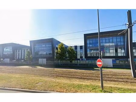 location bureau guipavas 360 m²