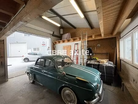 location local d'activités saint jeoire prieure 250 m²