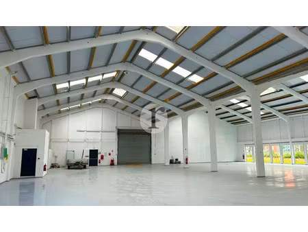 locaux d'activités et bureaux à louer / seclin