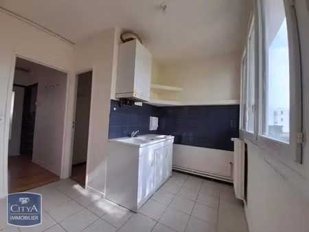 appartement à louer 5 pièces 90.04 m² - châlons-en-champagne (51) - 775€