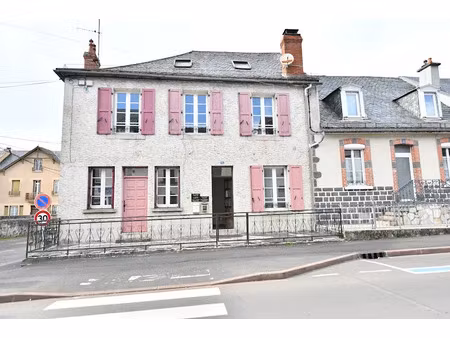 vente maison 8 pièces 150 m² à mauriac (15200)  120 000 €