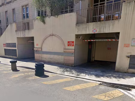 location commerce 12 m² à nice (06000)