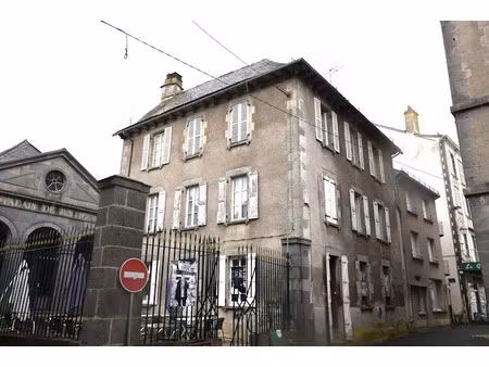 vente maison 10 pièces 240 m² à mauriac (15200)  75 600 €