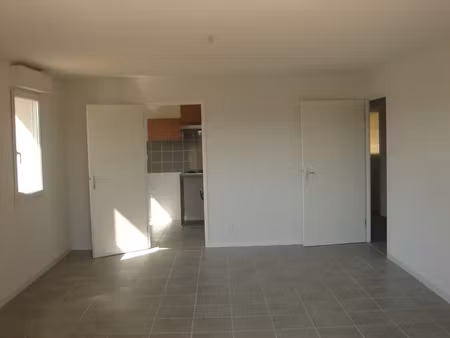 location appartement 3 pièces 65m² nogaro 32110