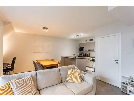 appartement te huur in lennik met 2 slaapkamers