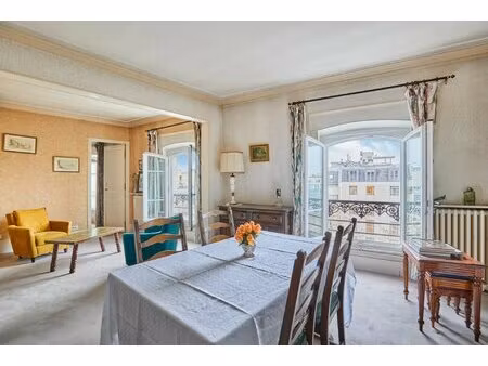 paris 7th district – a 2-bed apartment enjoying an open view with id 2886096222