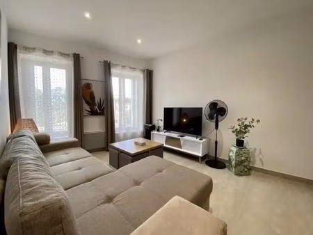 location appartement 3 pièces 65 m² à narbonne (11100)