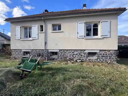 vente maison 4 pièces 87.5 m² à mauriac (15200)  129 000 €