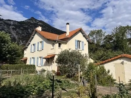 vente maison 1 pièce 90 m² tarascon-sur-ariège (09400)