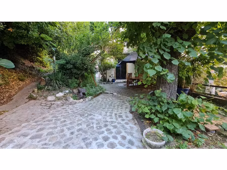 charmant appartement t5 avec séparation dans un cadre verdoyant – potentiel locatif élevé