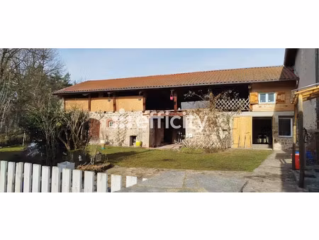 vente ferme 10 pièces 205 m² à sauvessanges (63840)  190 000 €