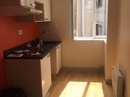 location appartement 3 pièces 59 m² à la rochelle (17000)