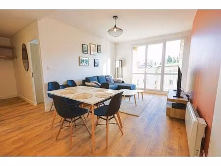 location appartement 1 pièce 9 m² à saint-martin-le-vinoux (38950)