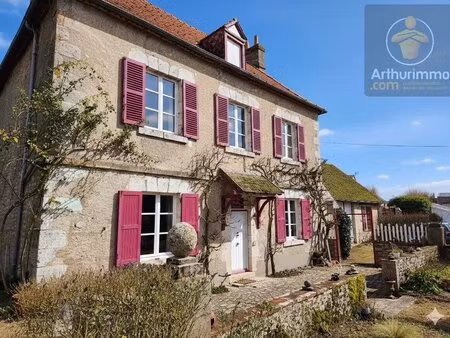 ancien presbytère avec dépendances et parc arboré – fort potentiel – 150 m²
