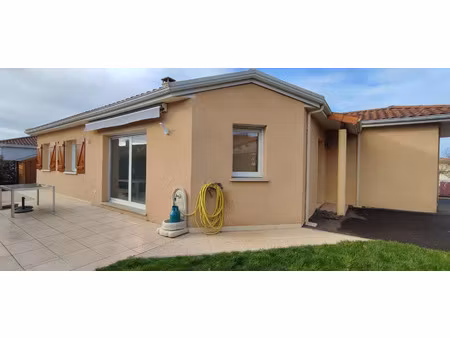 vente maison 4 pièces 85 m² vic-en-bigorre (65500)
