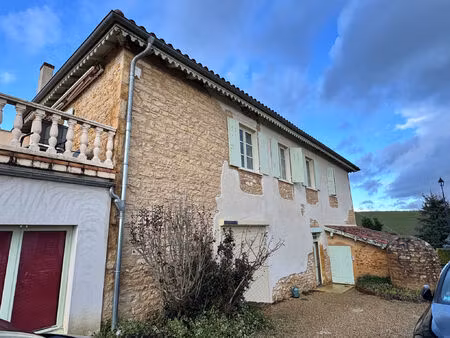 location maison 4 pièces 105 m² à porte des pierres dorées (69400)