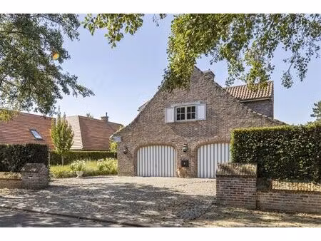 open house op afspraak zondag 8 maart tussen 10-12u.