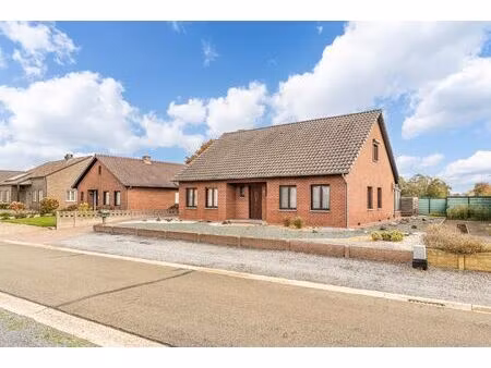 verzorgde gezinswoning op een perceel van 9a08ca  gebouwd in 1988 op een rustige locatie n