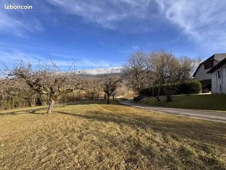 terrain 1 723 m² gruffy