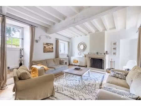 maison 6 pièces 187 m²