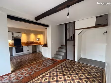 maison t4 plein centre village