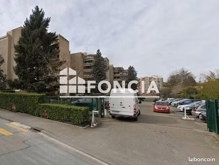 parking tassin la demi lune