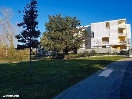 très bel appartement t3 meublé à louer sur colomiers dans un quartier calme. disponible en