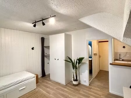 location studio meublé