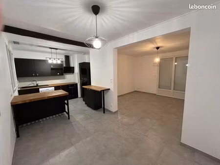 maison 100 m² avec jardin  terrasse  balcon + garage