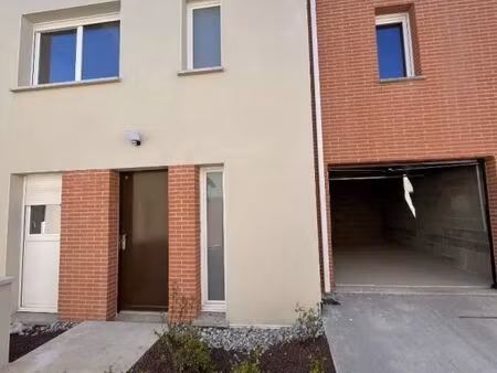 villa 3 pièces 65 m²