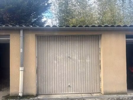 garage/box 10 m² saint donat sur l herbasse