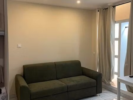 studio 18m2 rénové à neuf  quartier versailles notre-damme  château