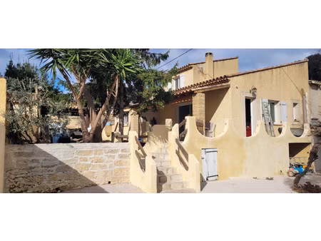 la ciotat- maison familiale 130 m² - 4 chambres - piscine - terrain 880m² -