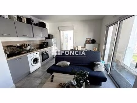 le bouscat - t2 avec balcon et parking