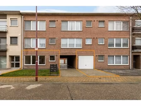 appartement te koop in stabroek met 2 slaapkamers
